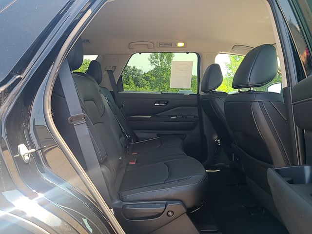 Used 2024 Nissan Pathfinder SUV