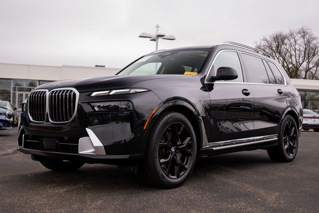 2025 BMW X7 xDrive40i AWD