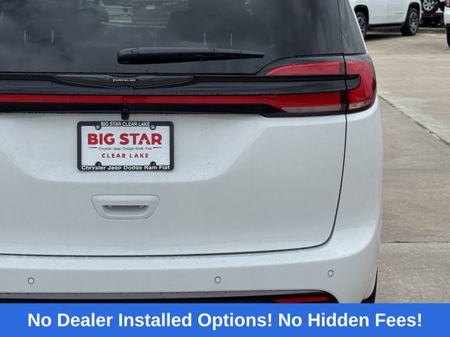 2026 Chrysler Pacifica Select White at Bayshore Chrysler Jeep Dodge Ram