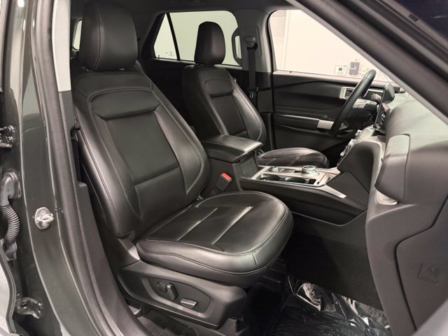 Used 2023 Green Ford XLT image 32