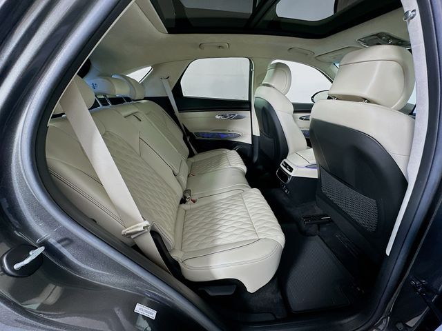 Thumbnail: 2025 Genesis GV70 - 28