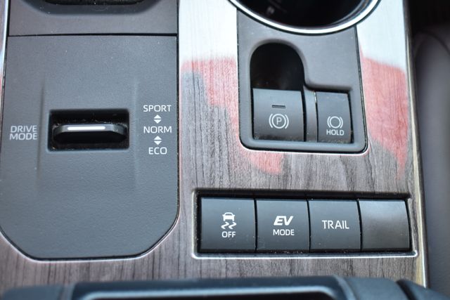 Used 2020 Toyota Highlander Hybrid SUV