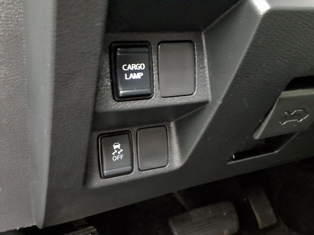 2022 Nissan Frontier SV White at Emmons Autoplex