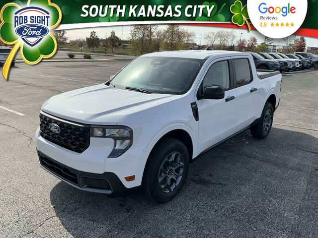 Oxford White 2025 Ford Maverick XLT SuperCrew AWD Pickup Truck All-Wheel Drive 8-Speed Automatic