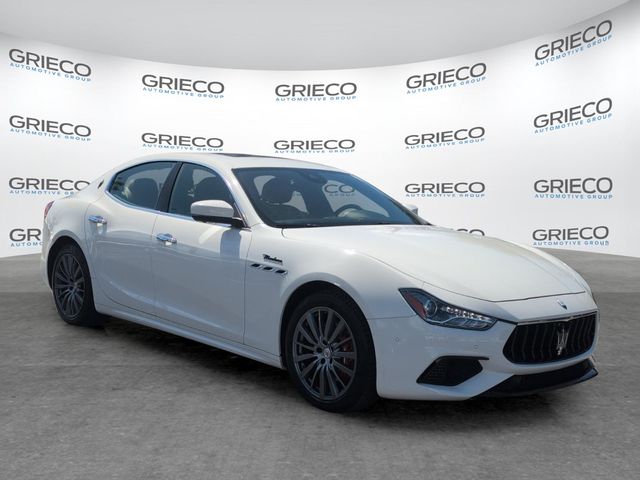 2022 Maserati Ghibli Modena Q4 AWD