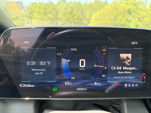 Used 2025 Beige Chevrolet RS image 18