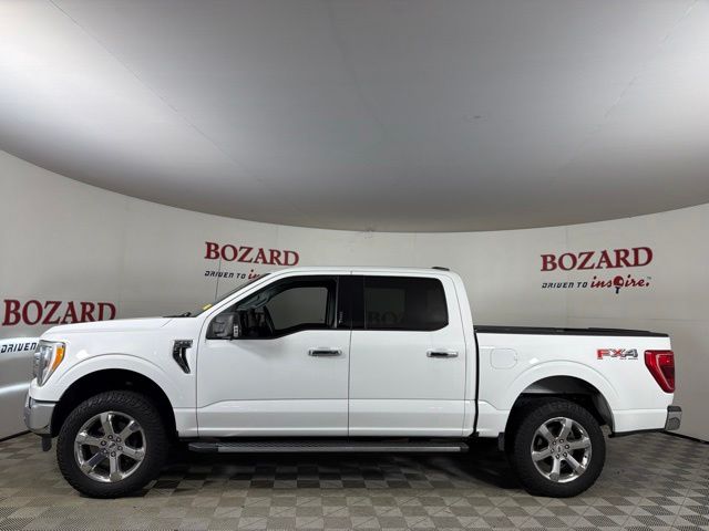 2021 Oxford White Ford F-150 XLT 4X4 Truck