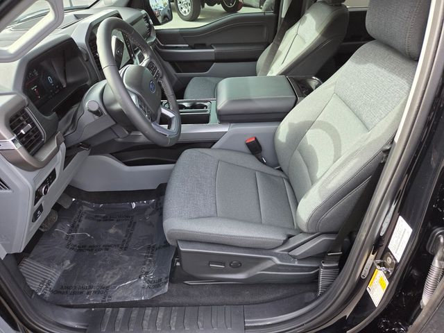 New 2026 Ford F-150 SuperCrew 5.5' Box XLT