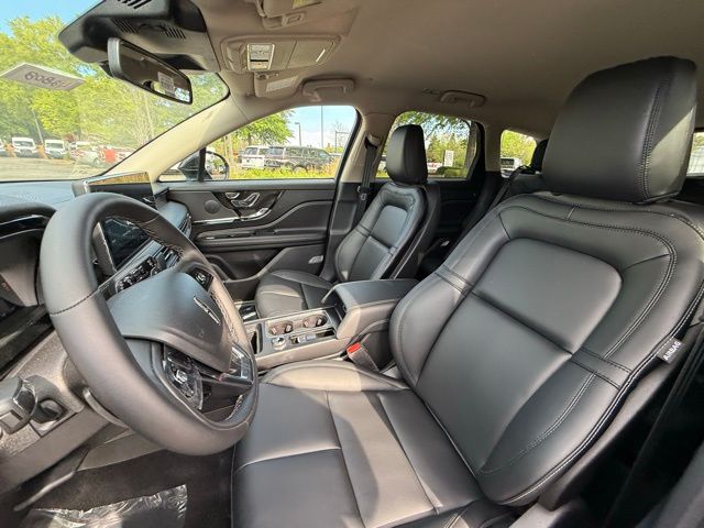2025 Lincoln Corsair Premiere photo