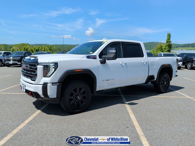2025 GMC Sierra 2500HD AT4 Crew Cab 4WD