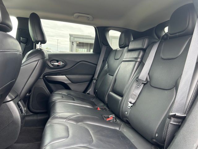 2019 Granite Crystal Metallic Clearcoat Jeep Cherokee Limited 4X4 SUV
