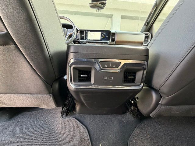 Used 2024 White Chevrolet High Country image 19