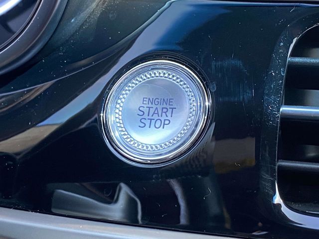 2025 Alta White Genesis G70 3.3T Sport Advanced RWD Sedan