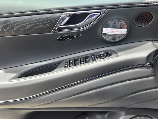 2027 Genesis GV80