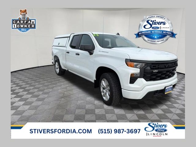 Summit White 2023 Chevrolet Silverado 1500 Pickup Truck Four-Wheel Drive 8-Speed Automatic