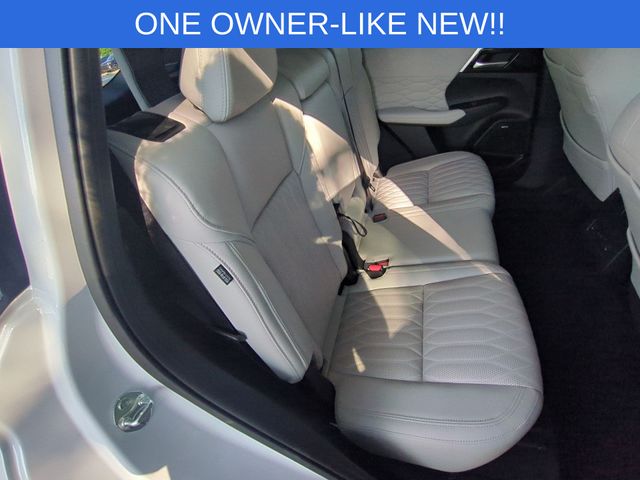Used 2025 White Mitsubishi SEL image 37
