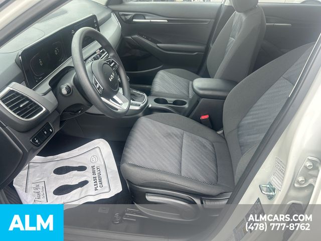 Used 2026 White Kia LX image 10