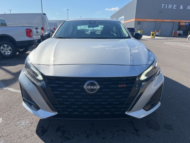 2023 Nissan Altima 2.5 SR 2