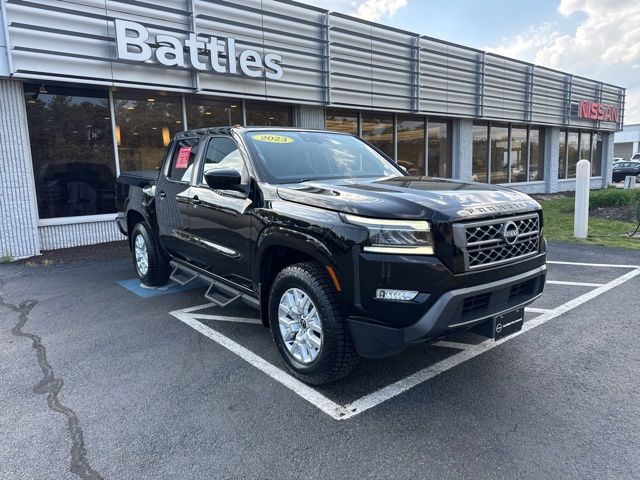 Super Black 2023 Nissan Frontier SV Crew Cab 4WD Pickup Truck Four-Wheel Drive 9-Speed Automatic