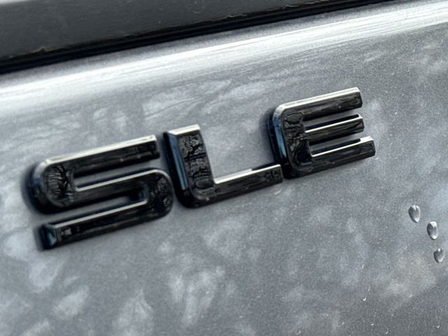 Used 2020 Gray GMC SLE image 10