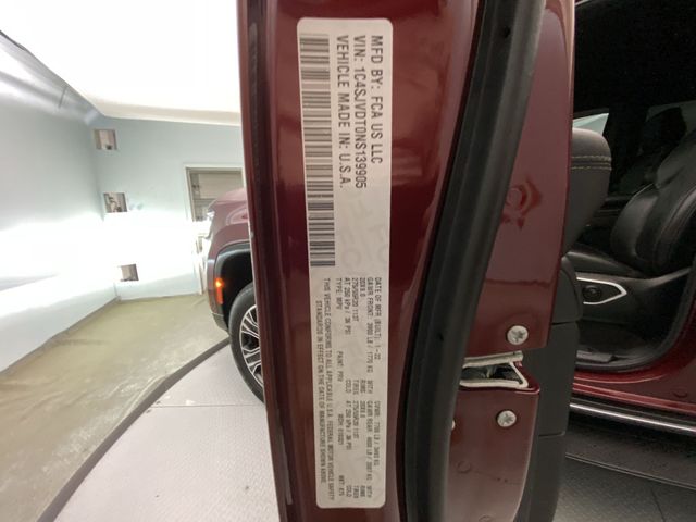 Used 2022 Red Jeep Series III image 27