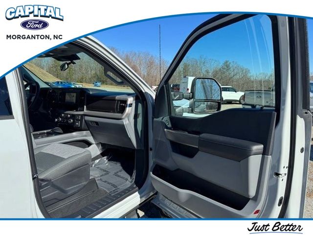 New 2026 White Ford XLT image 14