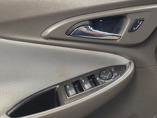Used 2016 Gray Chevrolet LT image 32