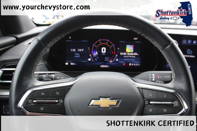 Used 2025 Chevrolet Traverse SUV