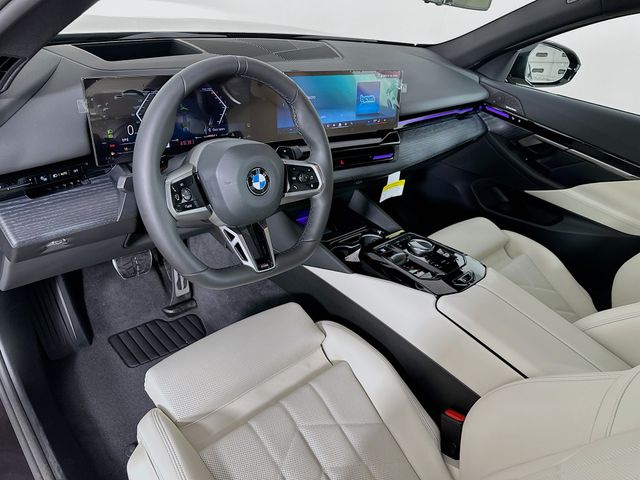 2025 BMW 5 Series 530i xDrive 9