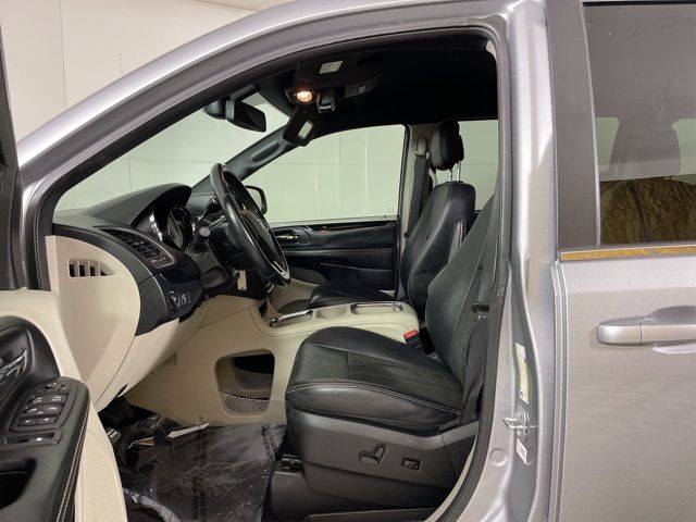 2019 Dodge Grand Caravan SXT 4