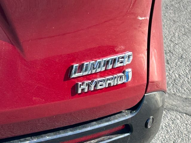 View vehicle photo 6