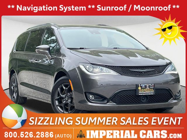 Gray (Granite Crystal Metallic Clearcoat) 2020 Chrysler Pacifica Limited FWD Minivan Front-Wheel Drive 9-Speed Automatic