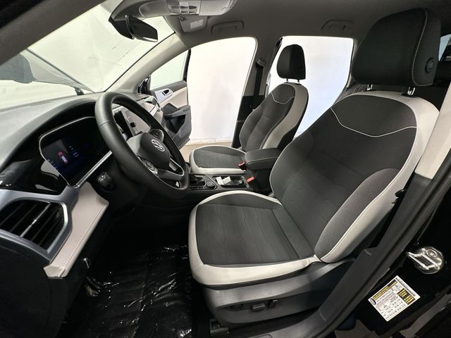 2025 Volkswagen Taos 1.5T SE Black at Subaru and VW of Moon Township