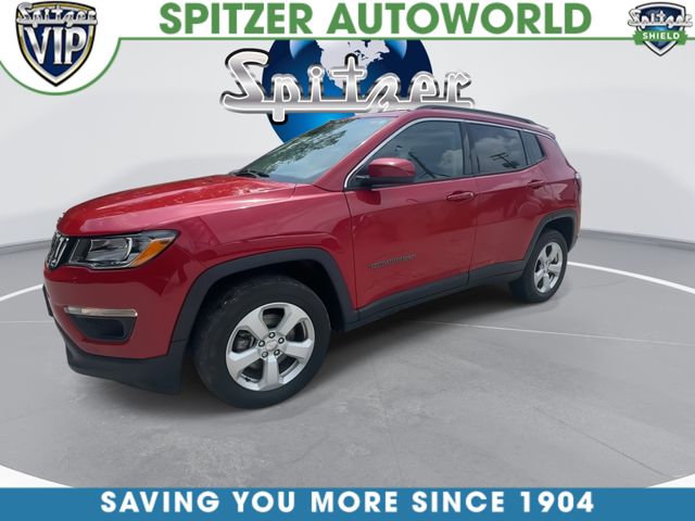 Used 2019 Red Jeep Latitude image 4