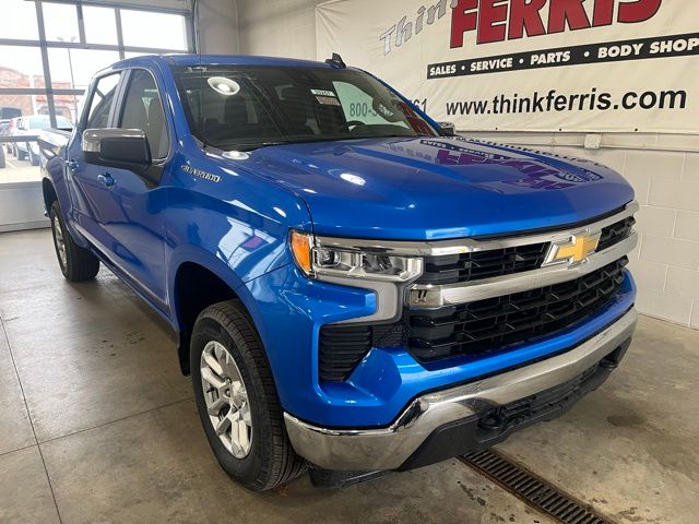 2025 Chevrolet Silverado 1500 LT photo
