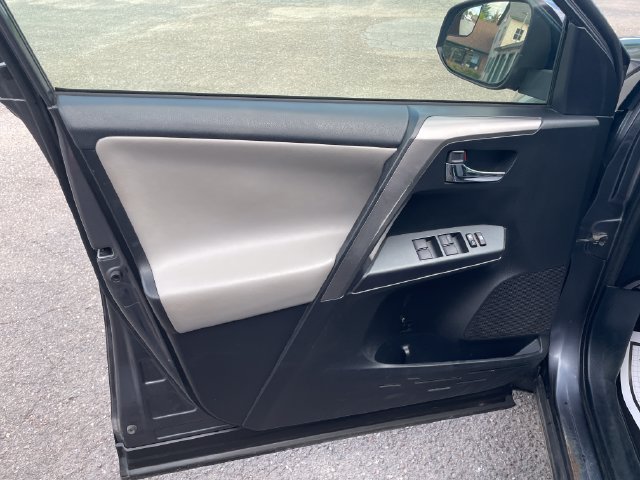 Used 2018 Toyota RAV4 Hybrid SUV