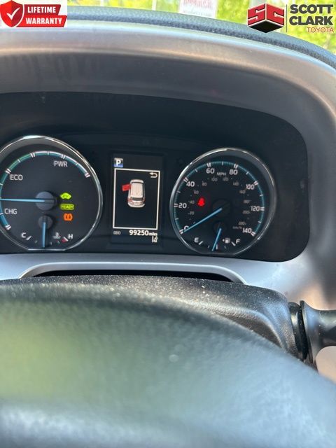 2017 Toyota RAV4 Hybrid XLE