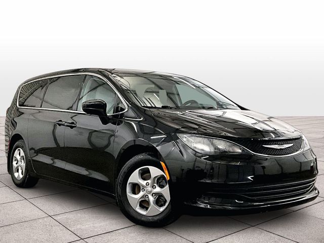 2017 Chrysler Pacifica LX - 2