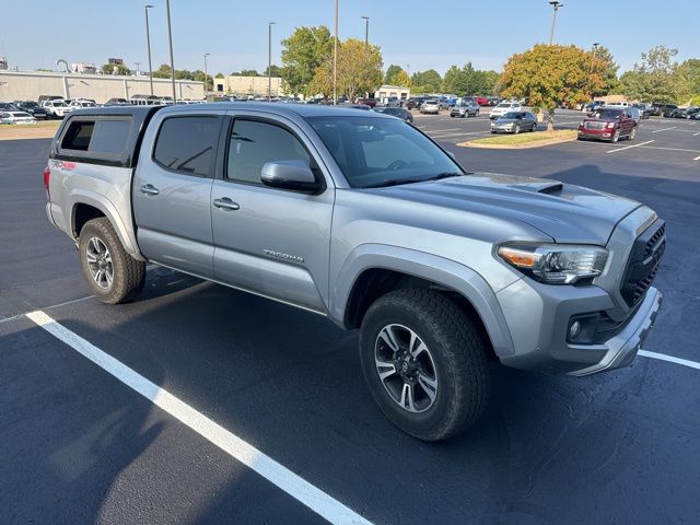 2017 Toyota Tacoma TRD Sport 14