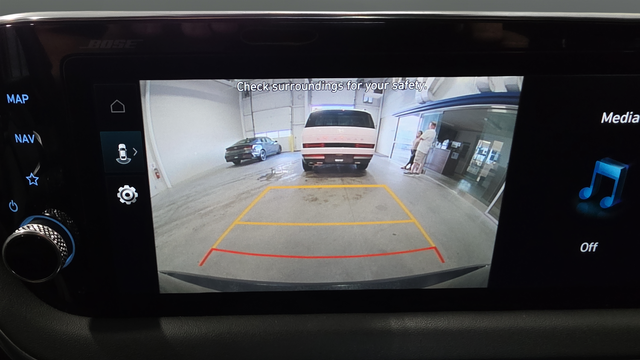 Used 2021 Phantom Black Hyundai SEL Plus image 14