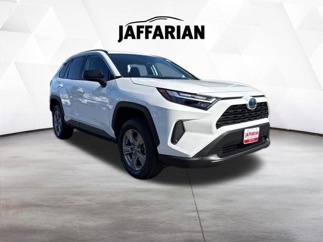 2024 Toyota RAV4 Hybrid LE AWD's photo