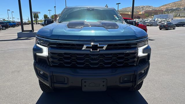 2024 Chevrolet Silverado 1500 ZR2 8