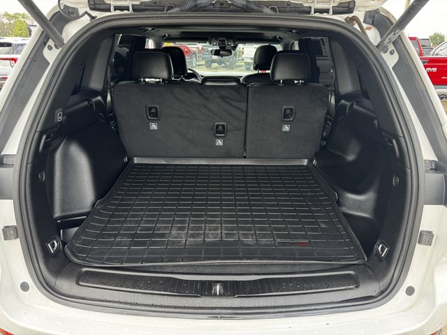 2023 Jeep Grand Cherokee Altitude X White at River Oaks CDJR
