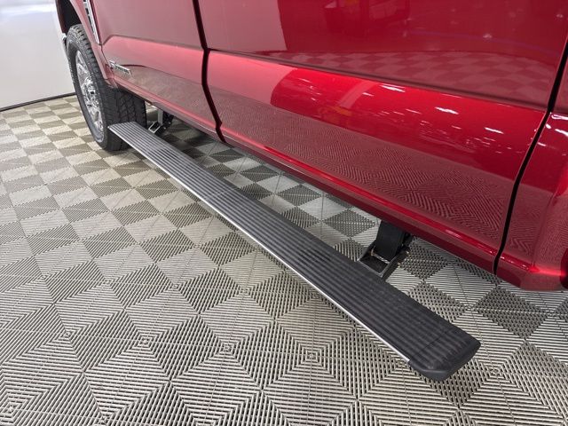 2025 Ruby Red Metallic Tinted Clearcoat Ford Super Duty F-350 SRW Lariat 4X4 Truck