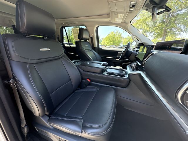 Used 2025 White Ford Platinum image 27