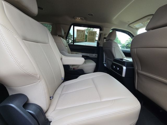 2022 Ford Expedition XLT:169442A2