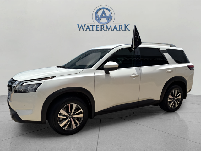 Pearl White Tricoat 2024 Nissan Pathfinder SUV / Crossover All-Wheel Drive 9-Speed Automatic