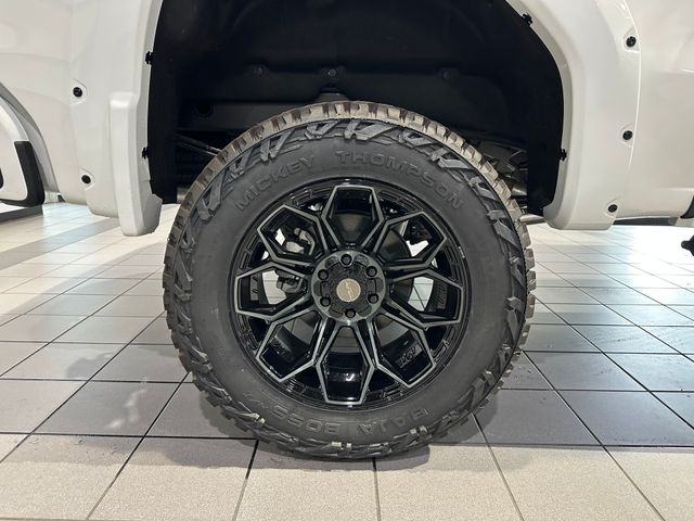2025 GMC Sierra 1500 AT4 - 10