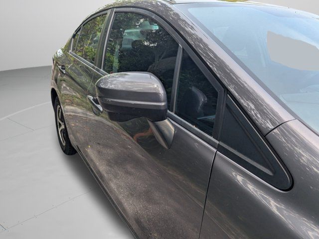 Used 2015  Honda SE image 48