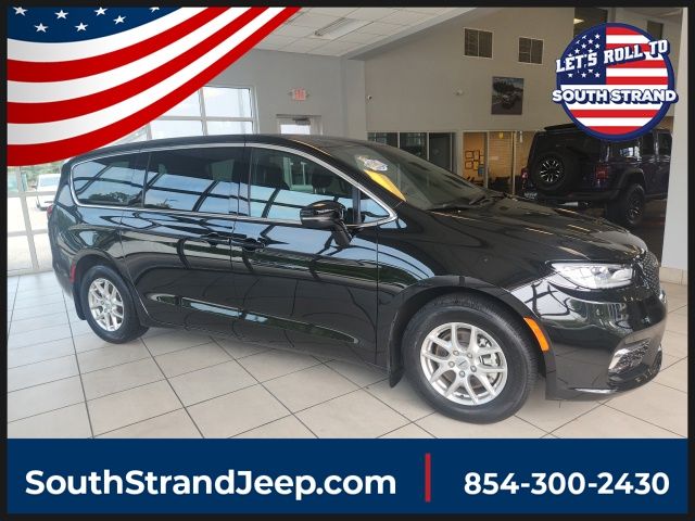 Diamond Black Crystal Pearlcoat 2025 Chrysler Pacifica Select FWD Minivan Front-Wheel Drive 9-Speed Automatic